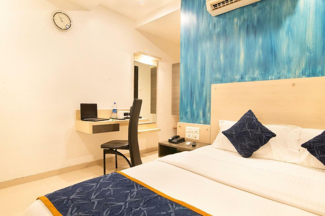 Hotel Sheetal Plaza スーラト エクステリア 写真