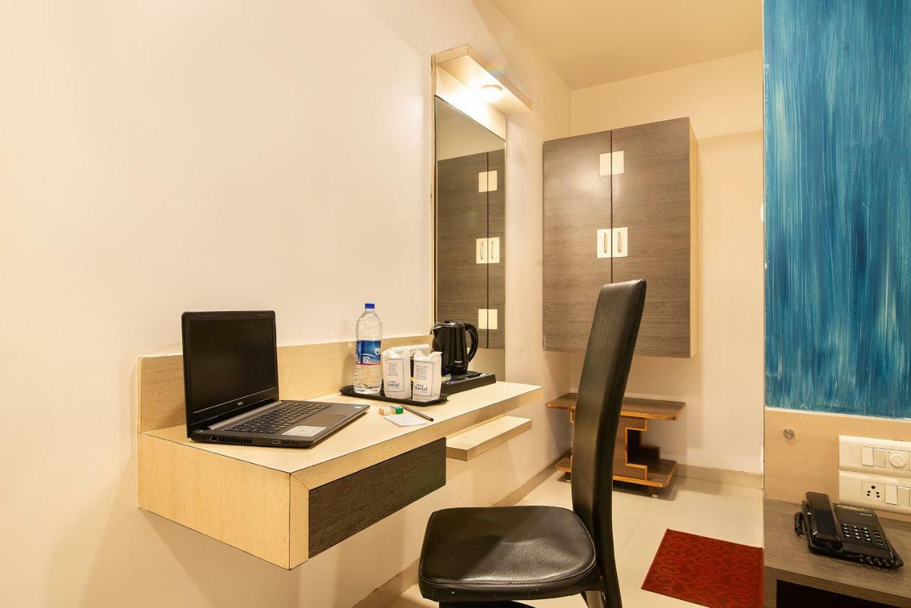 Hotel Sheetal Plaza スーラト エクステリア 写真