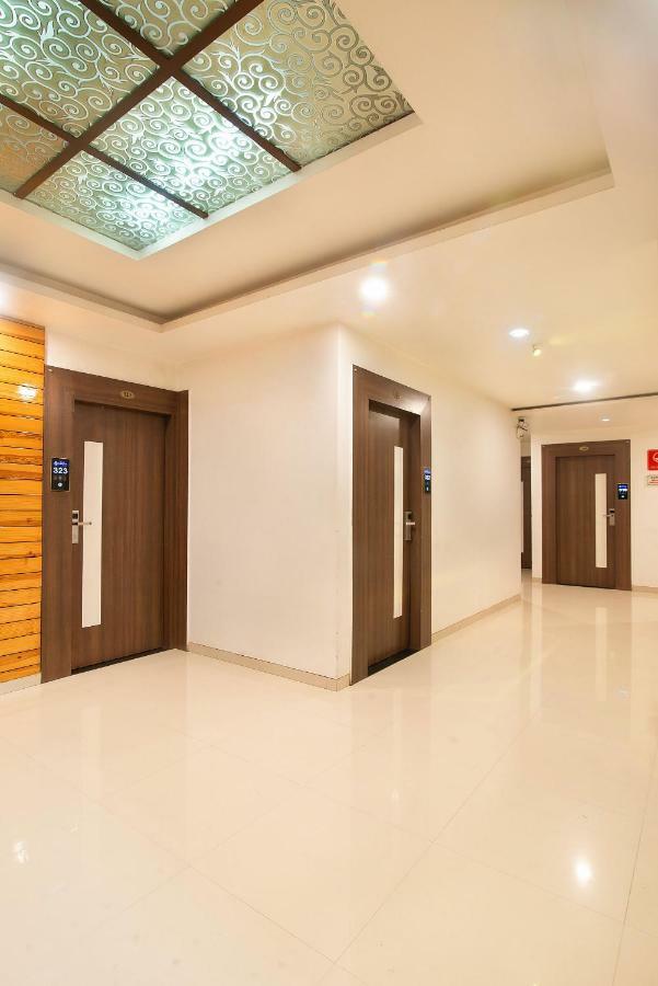 Hotel Sheetal Plaza スーラト エクステリア 写真