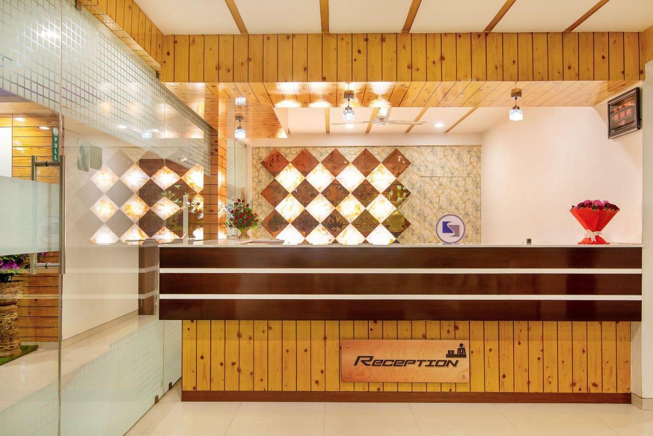 Hotel Sheetal Plaza スーラト エクステリア 写真