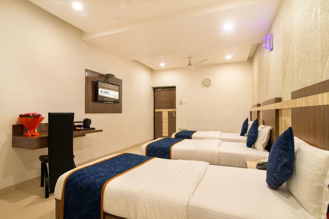 Hotel Sheetal Plaza スーラト エクステリア 写真