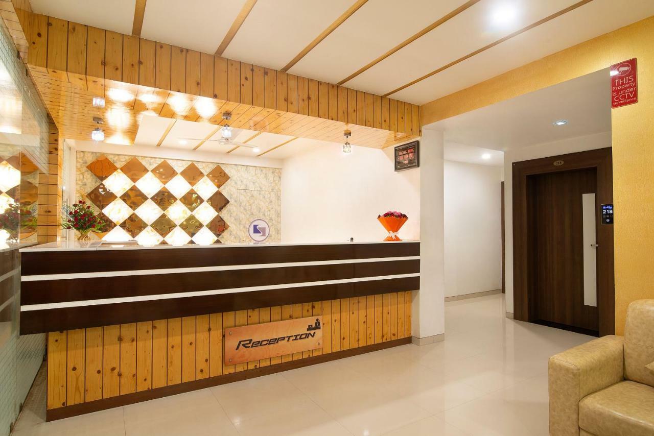 Hotel Sheetal Plaza スーラト エクステリア 写真